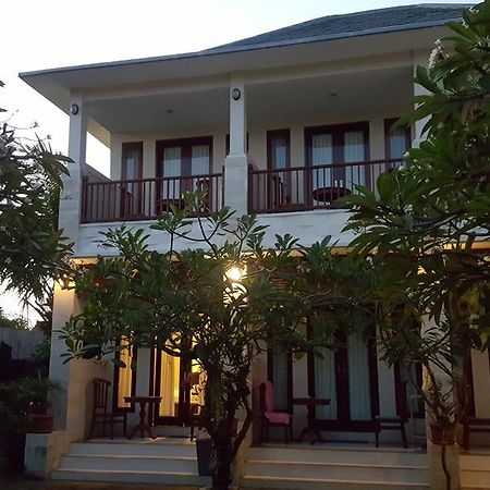 Keke Homestay Sanur Exteriör bild